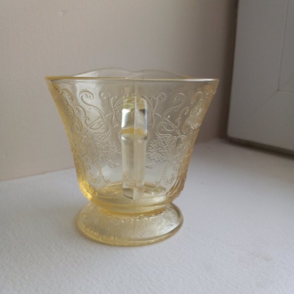 Vintage Hazel Atlas Depression Glass Florentine #2 Poppy Yellow Footed Creamer - Picture 3 of 8